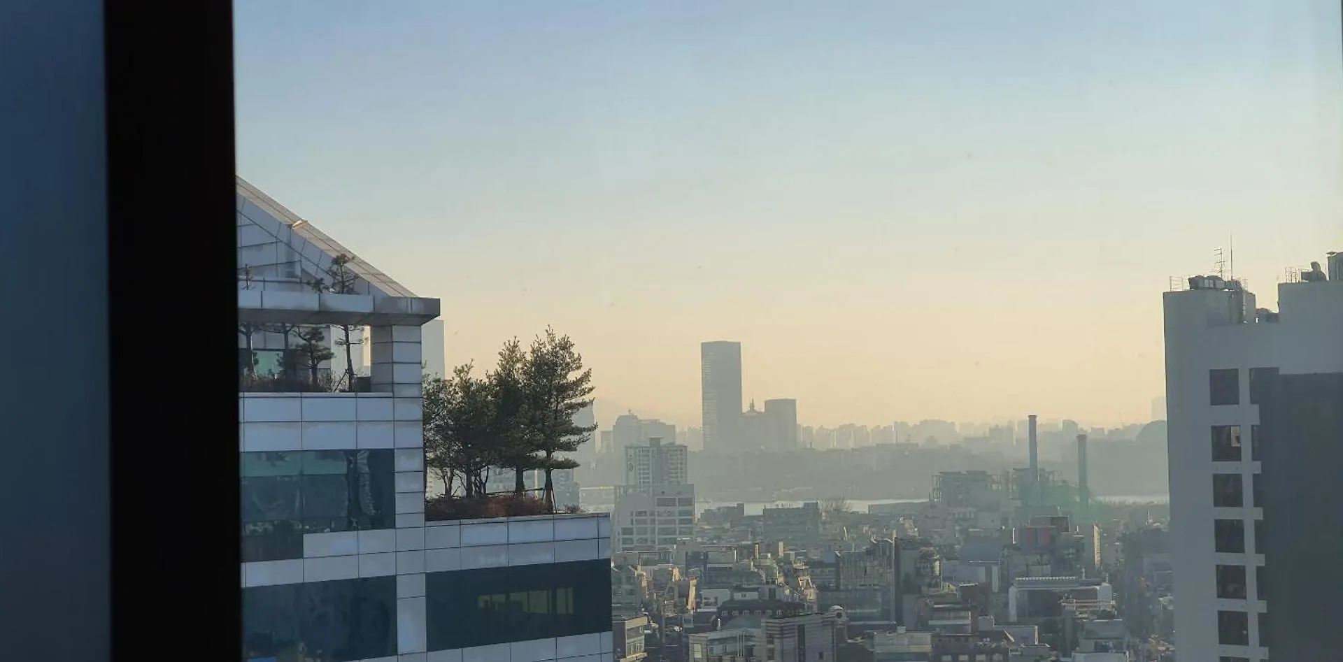 Yull Aparttel Seoul 0*,